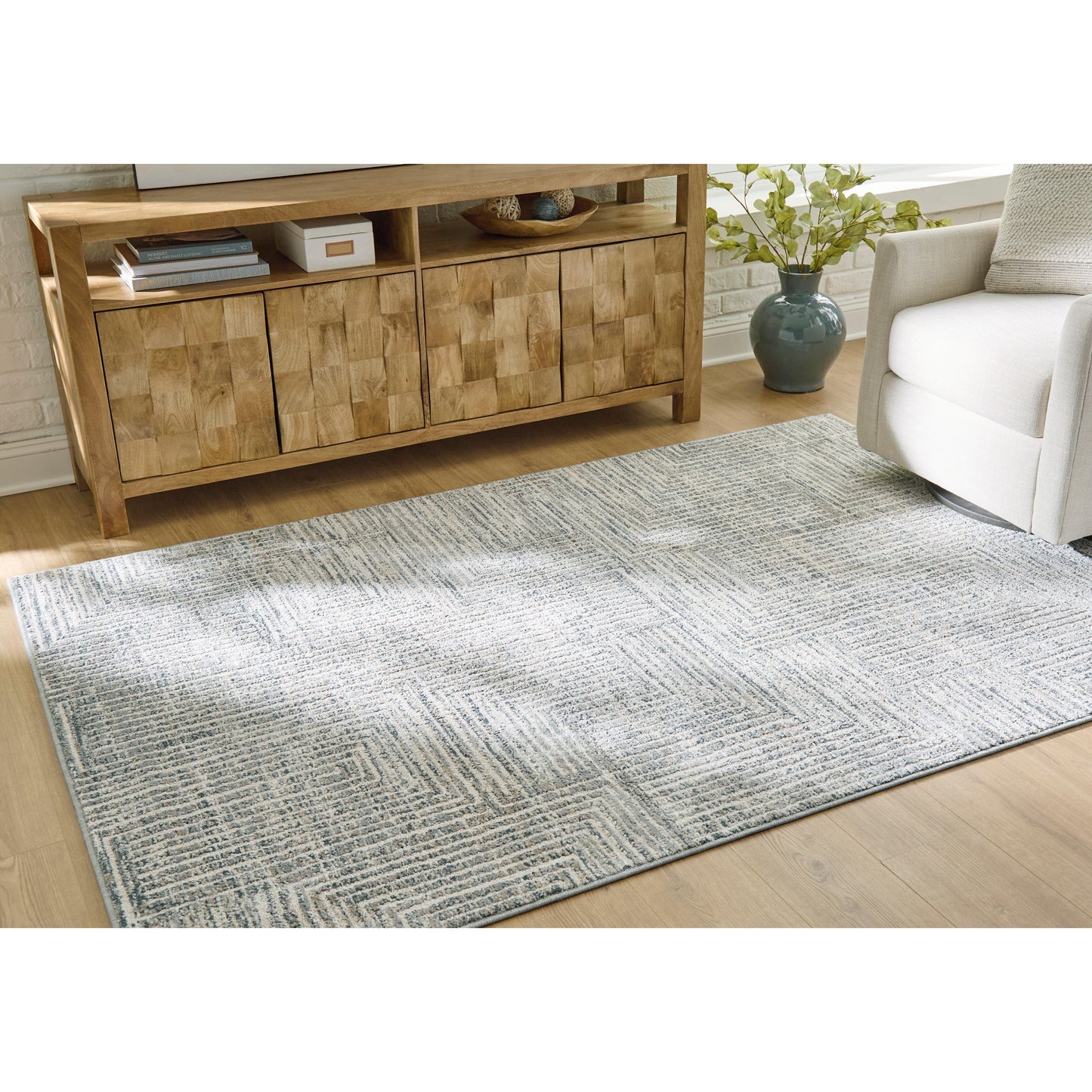 Jaiminson Medium Rug